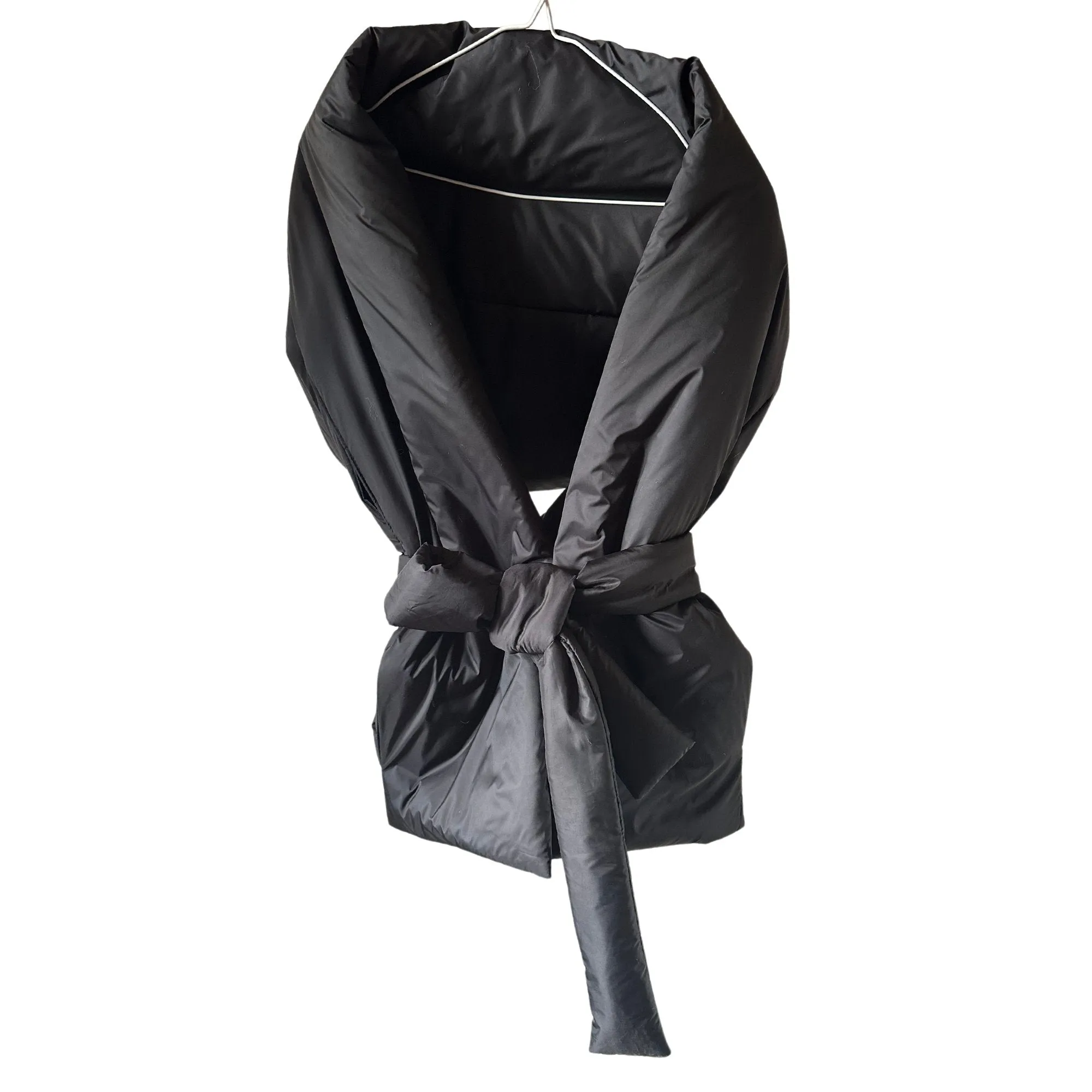 Black Cape Lagre Wide Scarf Puffer 18x70 inch with 2 pocket and Belt. Cape around shoulders wrap. Winter quilted shawl. Warm padded scarf. Down puffy scarves.