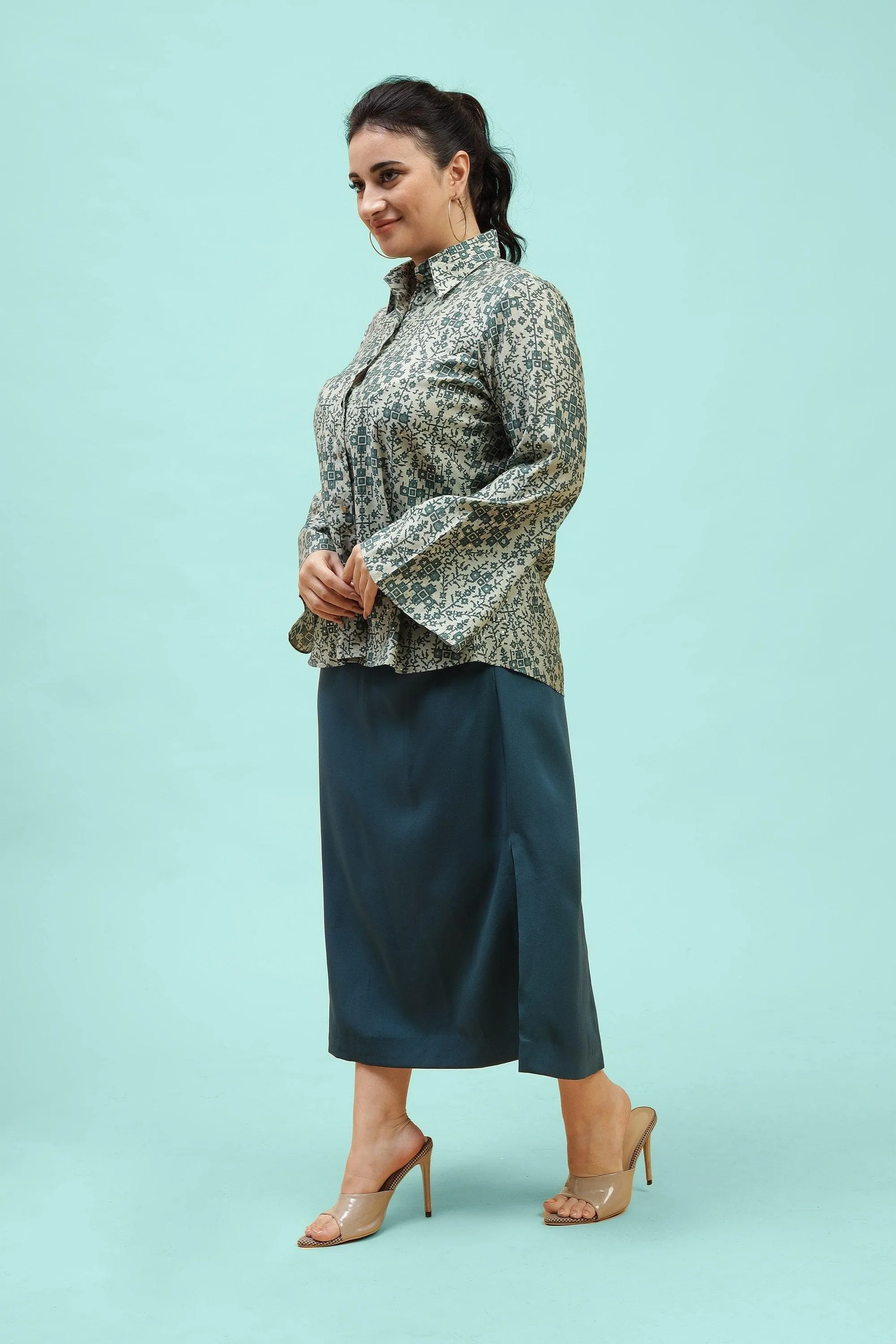 Plus Size Floral Printed Shirt Style Top