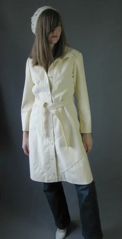 Women's 70s Trench Coat Mod Vintage Spy Girl White Ultra Suede Medium Samuel Robert VFG